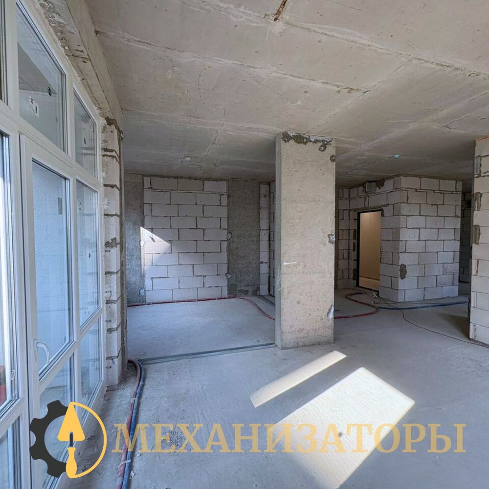 Перегородки и колонна в квартире ЖК Скандинавия